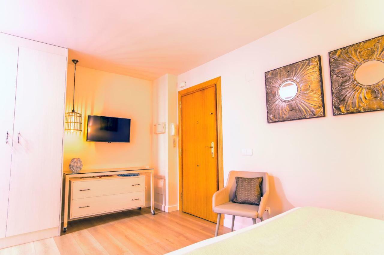 Apartamento Malaga Beach Exterior photo